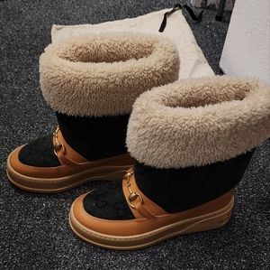 NEED TO SELL! Gucci Horsebit Shearling and Leather-trimmed Logo-print Felt Boots